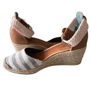 Sperry Espadrille Valencia Wedge Canvas Blue Stripe Woman’s Shoe/Sandal 8